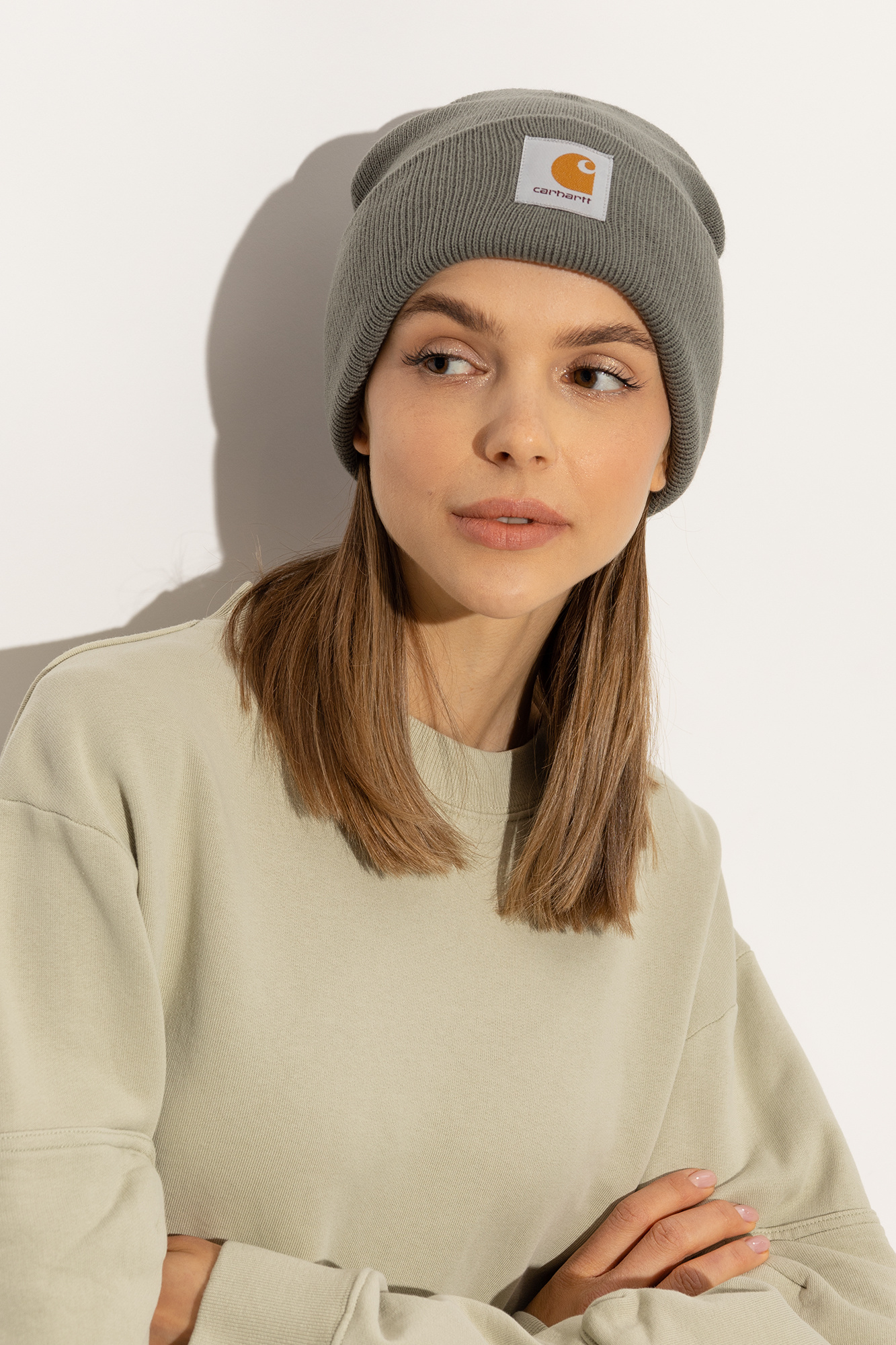 Carhartt 2024 beanie girl